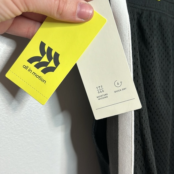 All in Motion Mesh Shorts size XL 16 - Picture 3 of 4